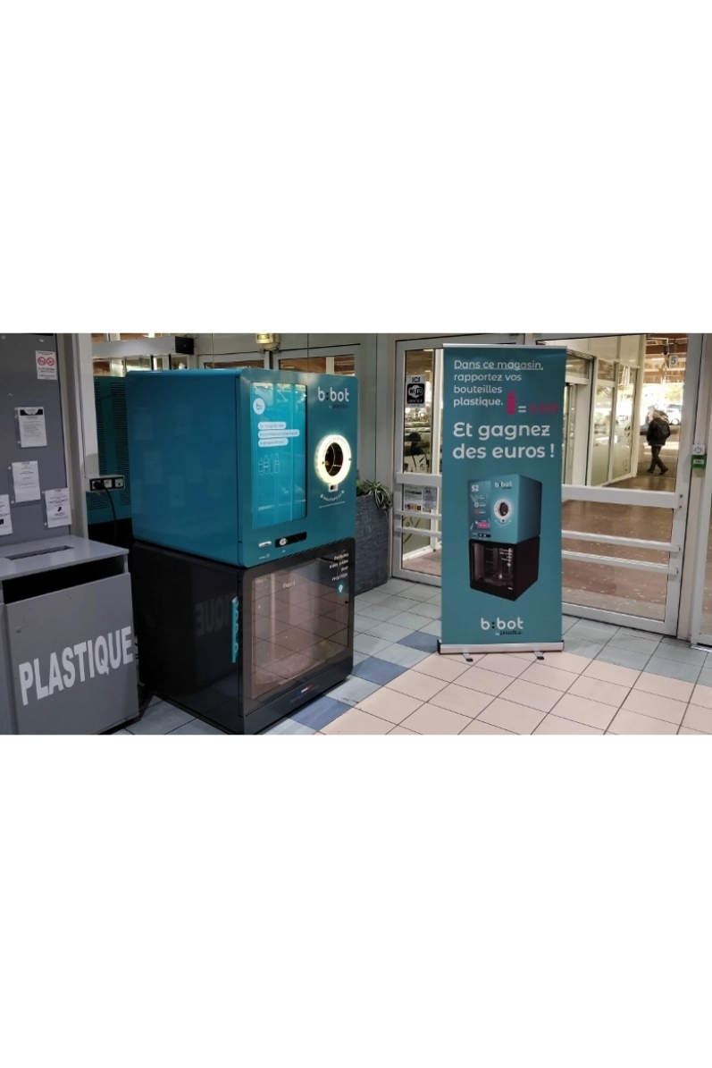 Image média: Machine à recycler, contre bons d'achats aux consommateurs