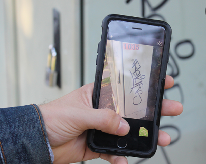 2021-09-21 21_57_32-report graffiti - Google Search - Brave.png